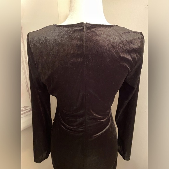 Velvety Long Sleeve Faux Wrap Dress Size M Black - Picture 8 of 10